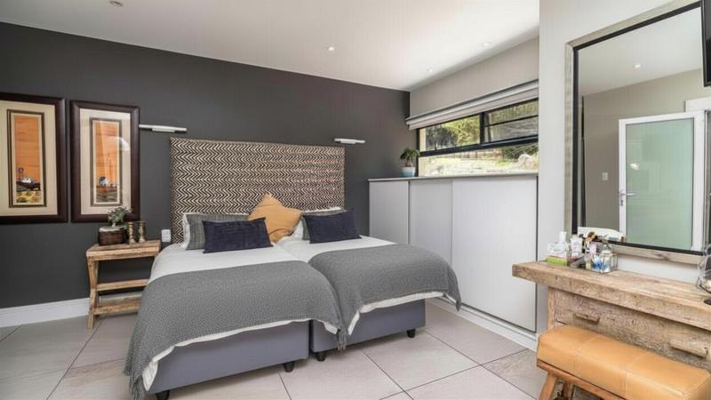 4 Bedroom Property for Sale in Pinnacle Point Golf Estate Western Cape